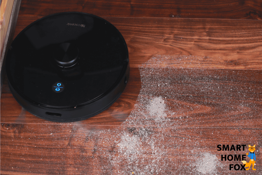 Proscenic M7 Pro во время теста на всасывание песка на ламинате